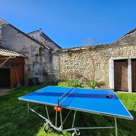 Villa Gite Tout Confort Avec Garage Et Wifi A Preuilly-Sur-Claise - Fr-1-381-596 Exterior foto